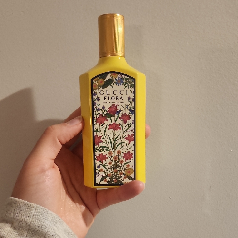 Gucci Flora Gorgeous Orchid EDP 3.3 FL OZ - Picture 4 of 7